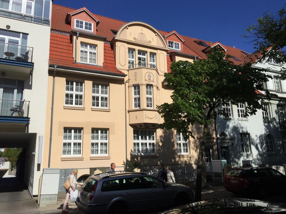 Ankerplatz Warnemuende - Direkte Strandnaehe Mit Leuchtturmblick Rostock Exteriör bild